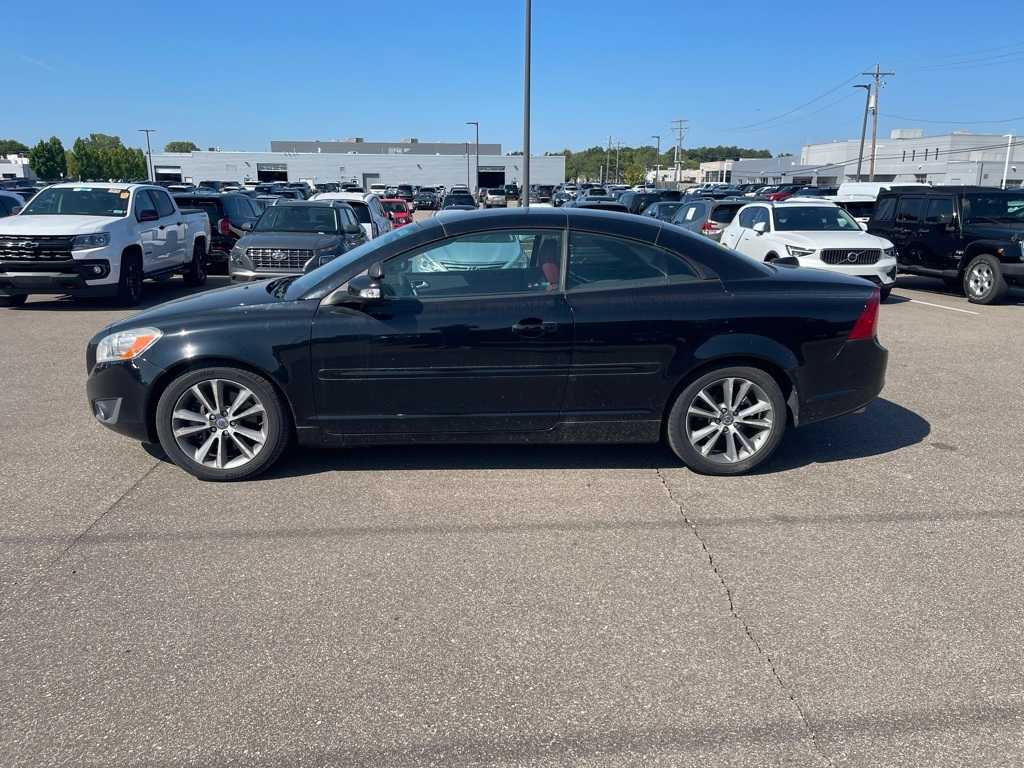 Thumbnail: 2013 Volvo C70 - 2