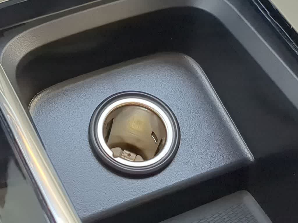 Thumbnail: 2026 Volvo XC60 - 30