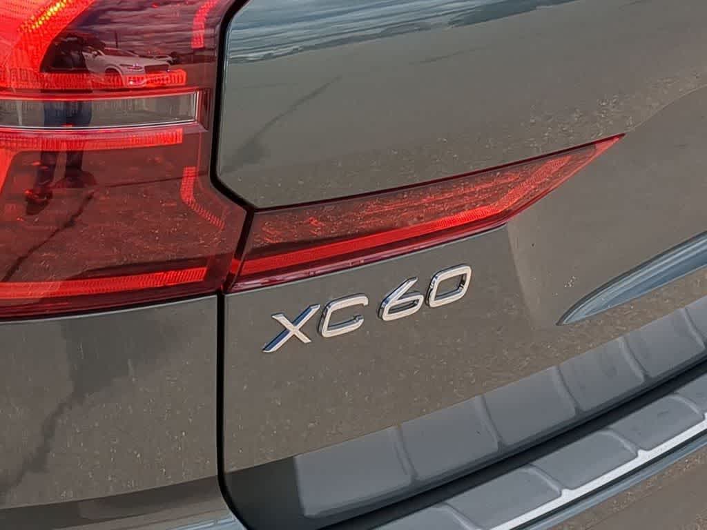 Thumbnail: 2026 Volvo XC60 - 12