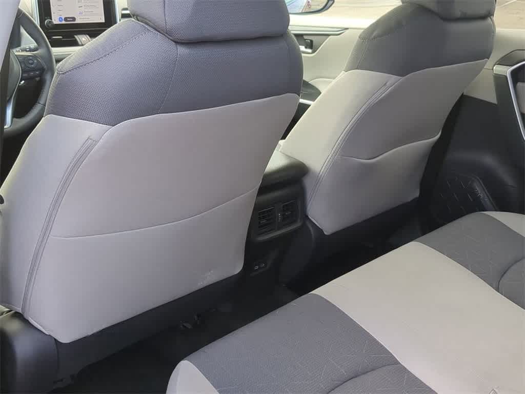 Thumbnail: 2023 Toyota RAV4 - 17