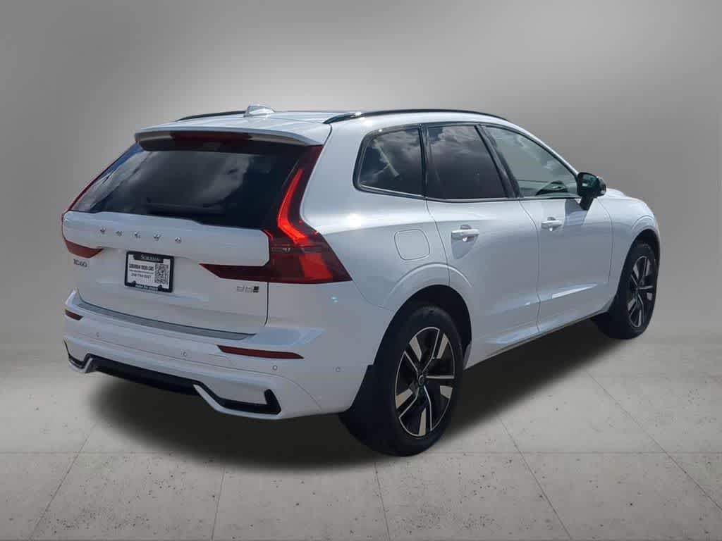 Thumbnail: 2026 Volvo XC60 - 6