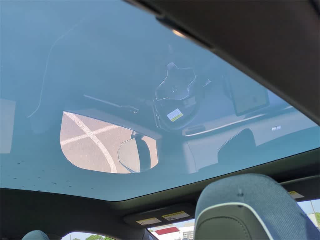 Thumbnail: 2025 Volvo EX30 - 20