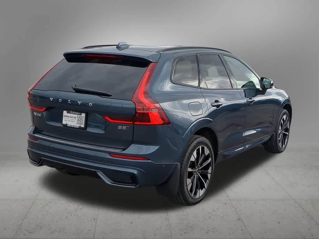 Thumbnail: 2026 Volvo XC60 - 6