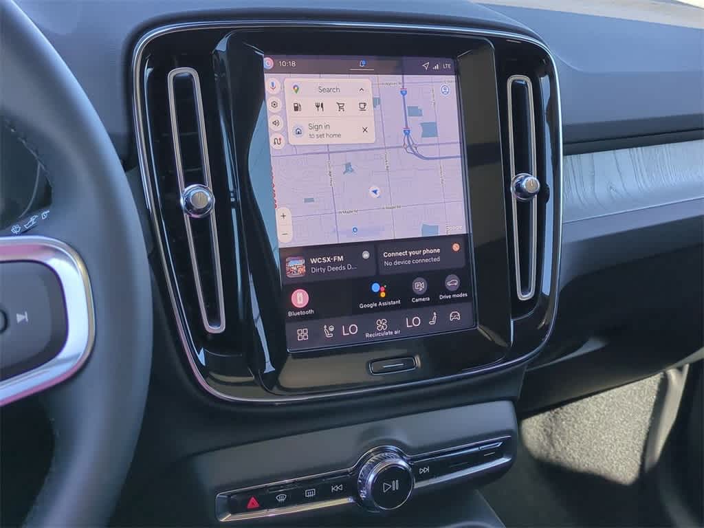 Thumbnail: 2026 Volvo XC40 - 28