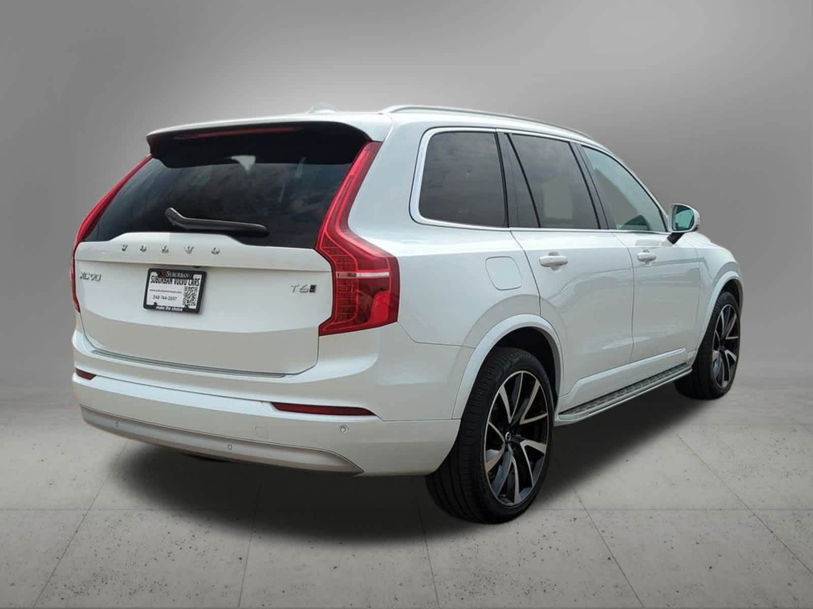2022 Volvo XC90 T6 Momentum 6