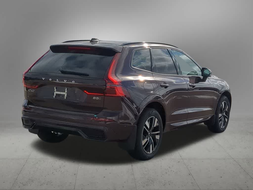 Thumbnail: 2026 Volvo XC60 - 6