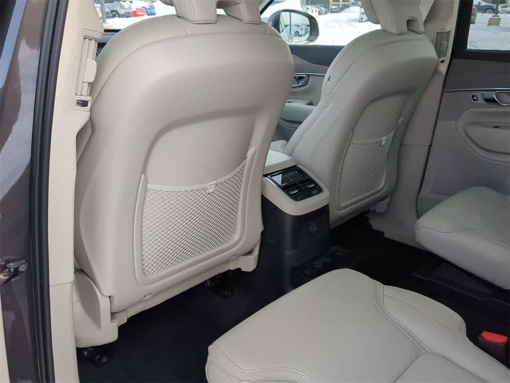 Thumbnail: 2023 Volvo XC90 - 17