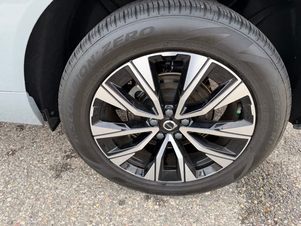 Thumbnail: 2024 Volvo XC60 - 10