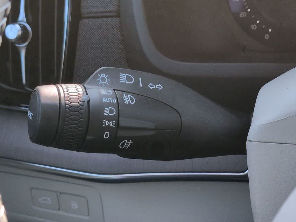 Thumbnail: 2026 Volvo XC90 - 26