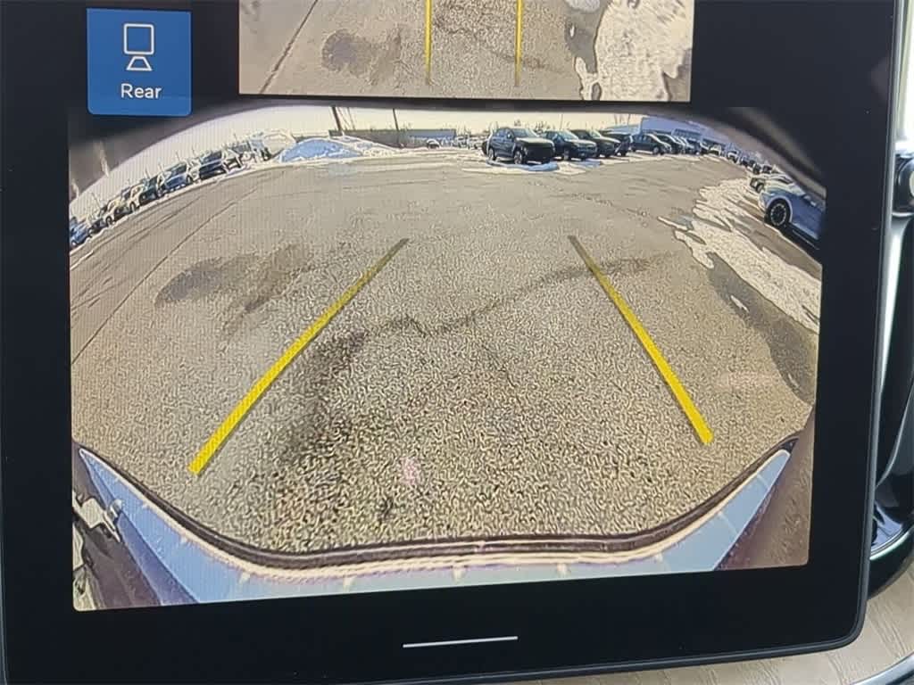 Thumbnail: 2026 Volvo XC60 - 28