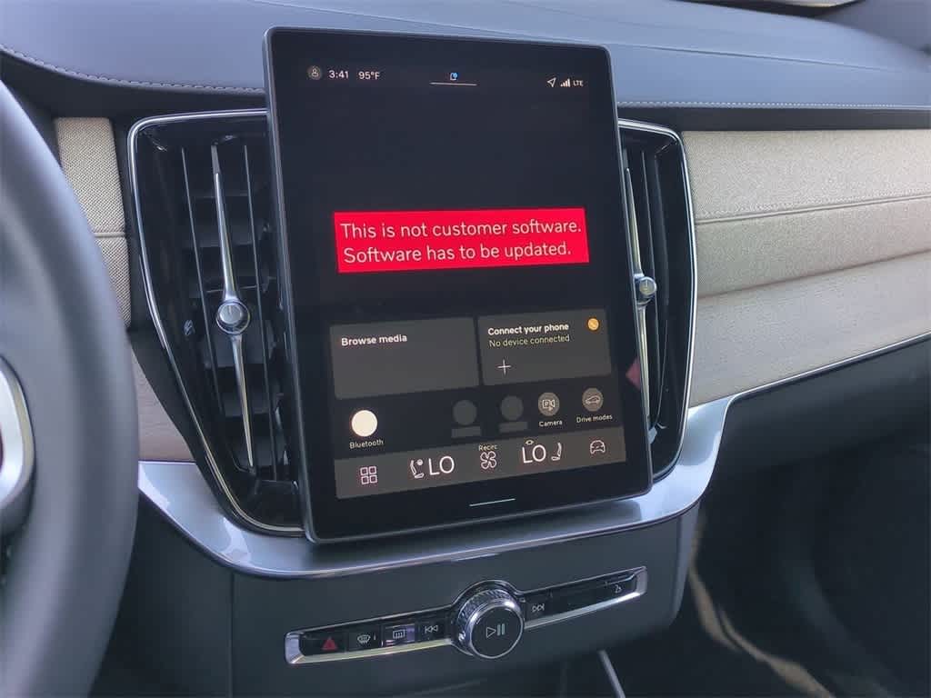 Thumbnail: 2026 Volvo XC90 - 27