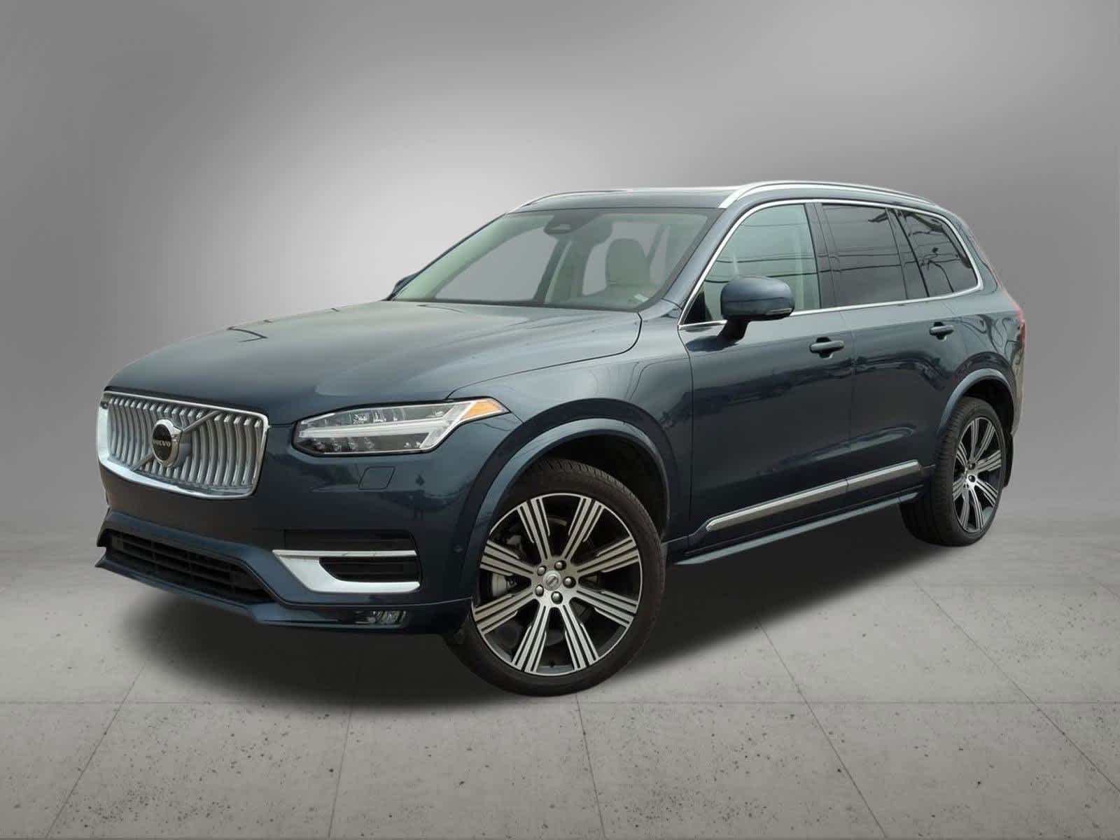 2025 Volvo XC90 B6 Plus -
                  Troy, MI