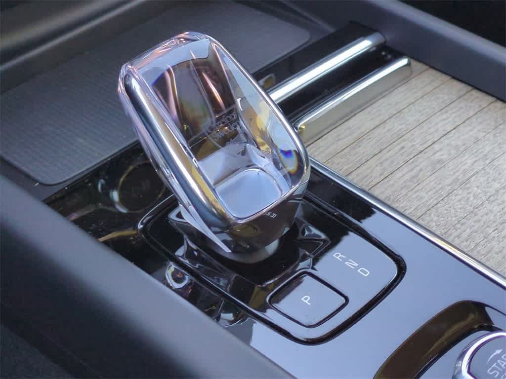 Thumbnail: 2026 Volvo XC60 - 32