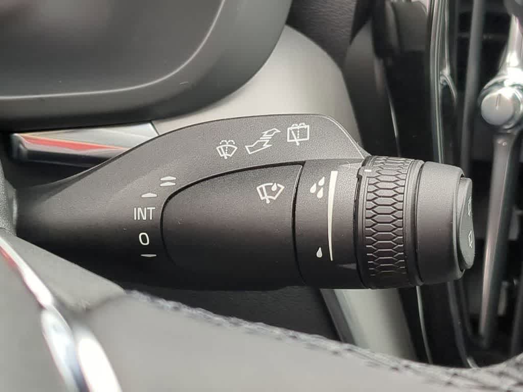 Thumbnail: 2025 Volvo XC60 - 24