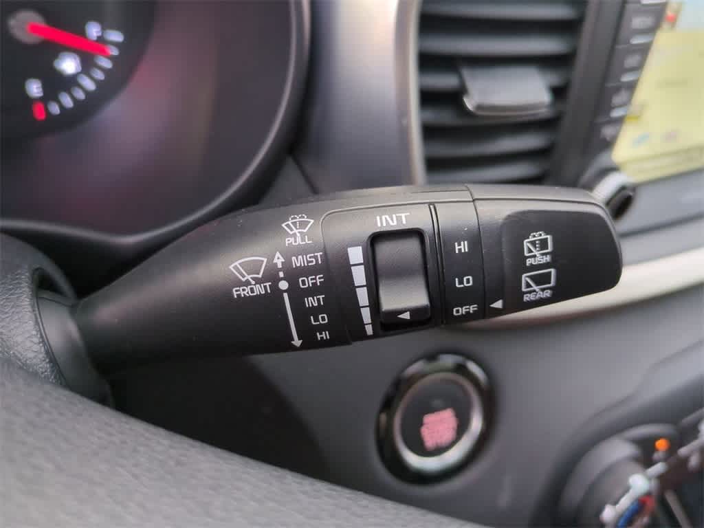 Thumbnail: 2017 Kia Sorento - 18