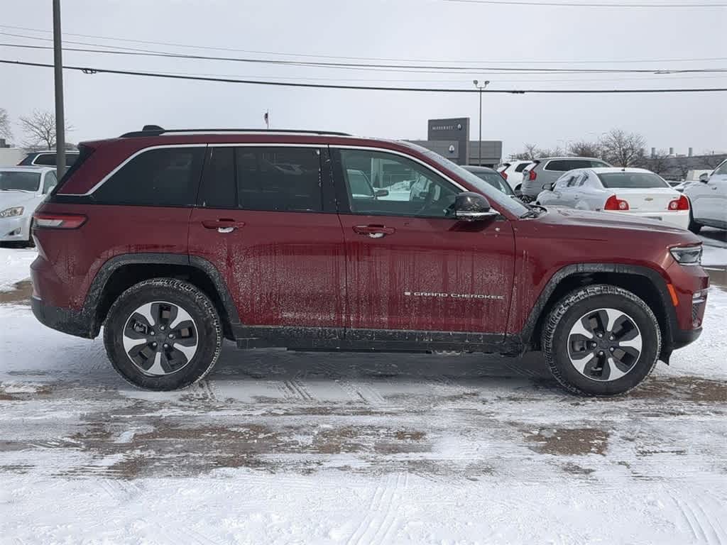 Thumbnail: 2024 Jeep Grand Cherokee - 7