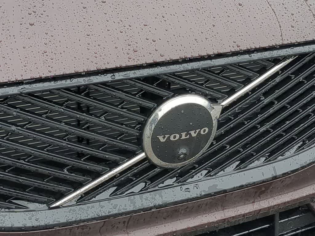 Thumbnail: 2026 Volvo XC60 - 11