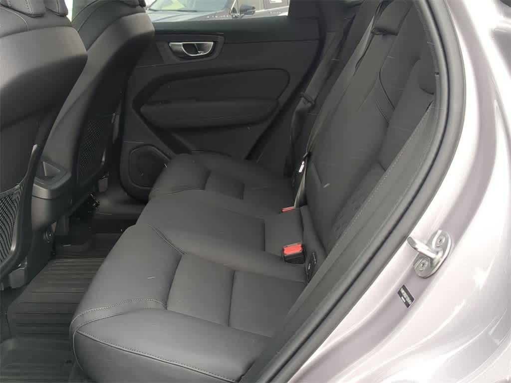 Thumbnail: 2026 Volvo XC60 - 18