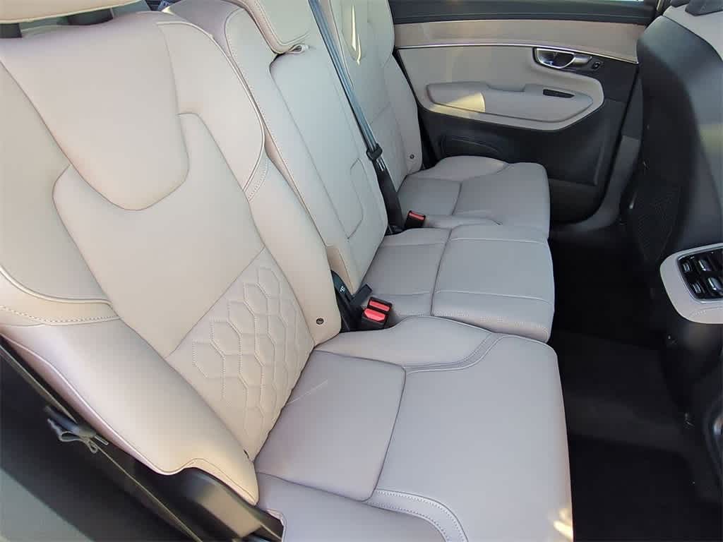 Thumbnail: 2026 Volvo XC90 - 19