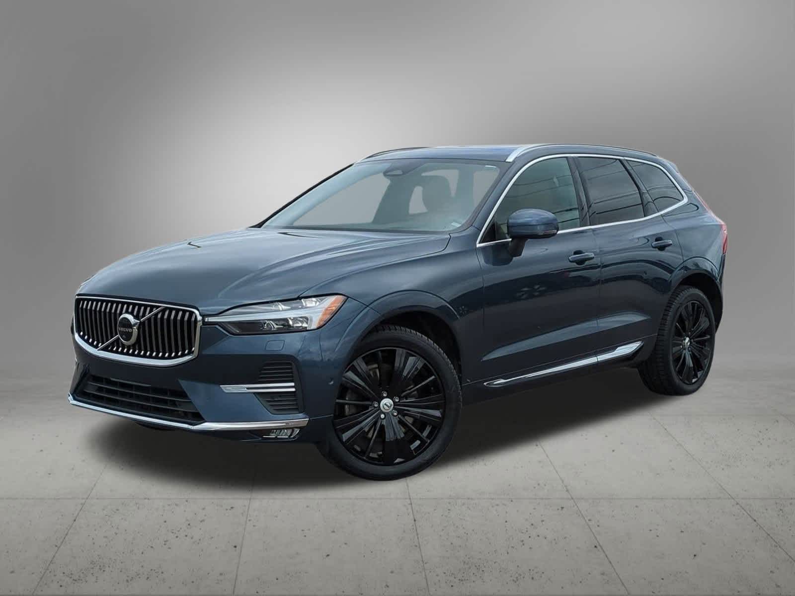 2022 Volvo XC60 B6 Inscription -
                  Troy, MI
