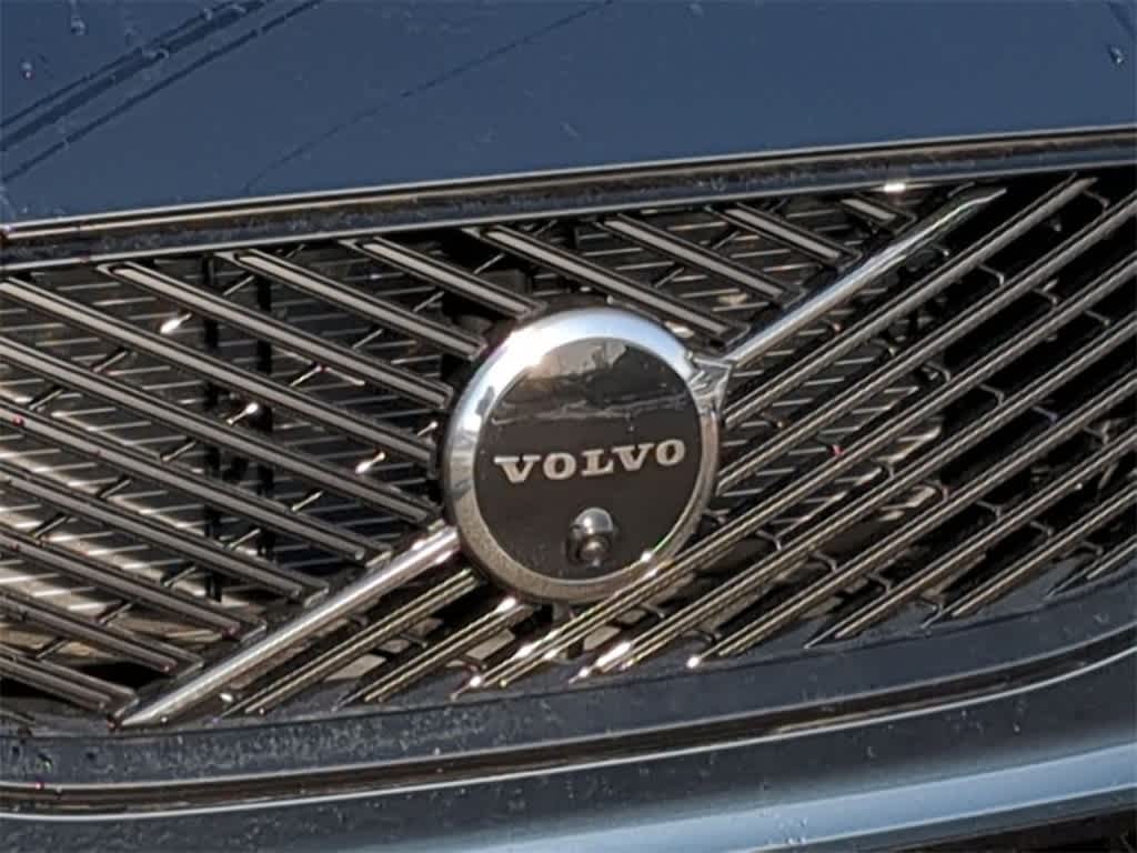 Thumbnail: 2026 Volvo XC60 - 11