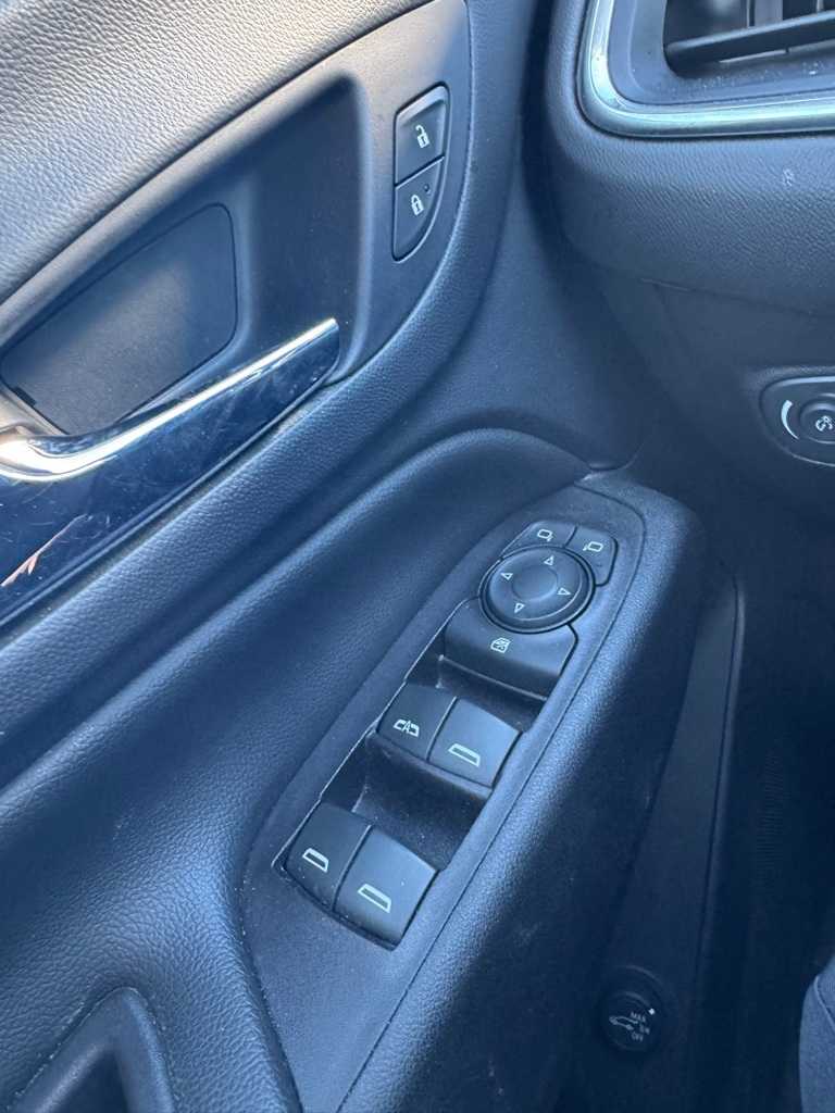 Thumbnail: 2020 Chevrolet Equinox - 14