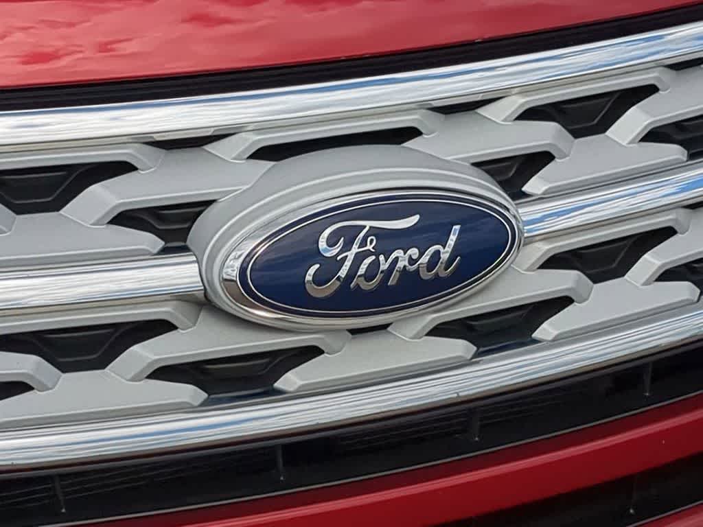 Thumbnail: 2018 Ford Explorer - 11