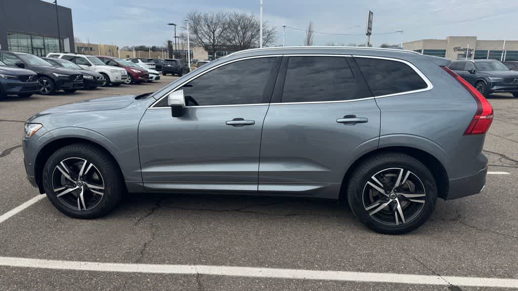 Thumbnail: 2019 Volvo XC60 - 8