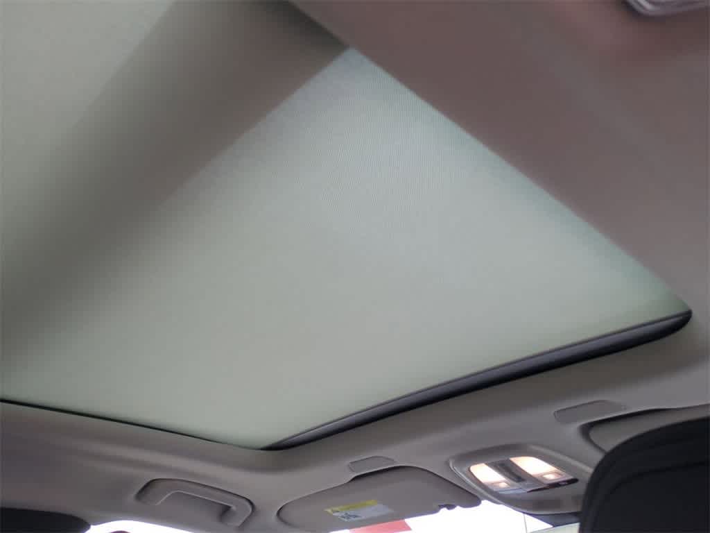 Thumbnail: 2026 Volvo XC60 - 21