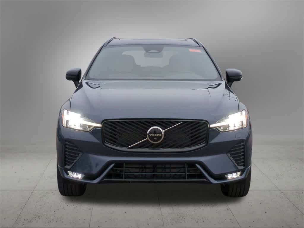 Thumbnail: 2026 Volvo XC60 - 9
