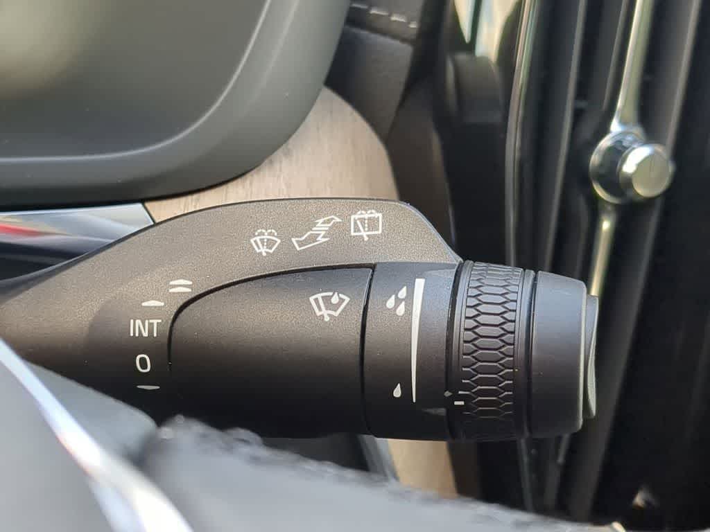 Thumbnail: 2026 Volvo XC60 - 24