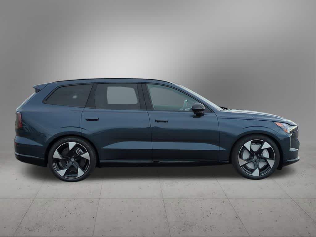 Thumbnail: 2025 Volvo EX90 - 7