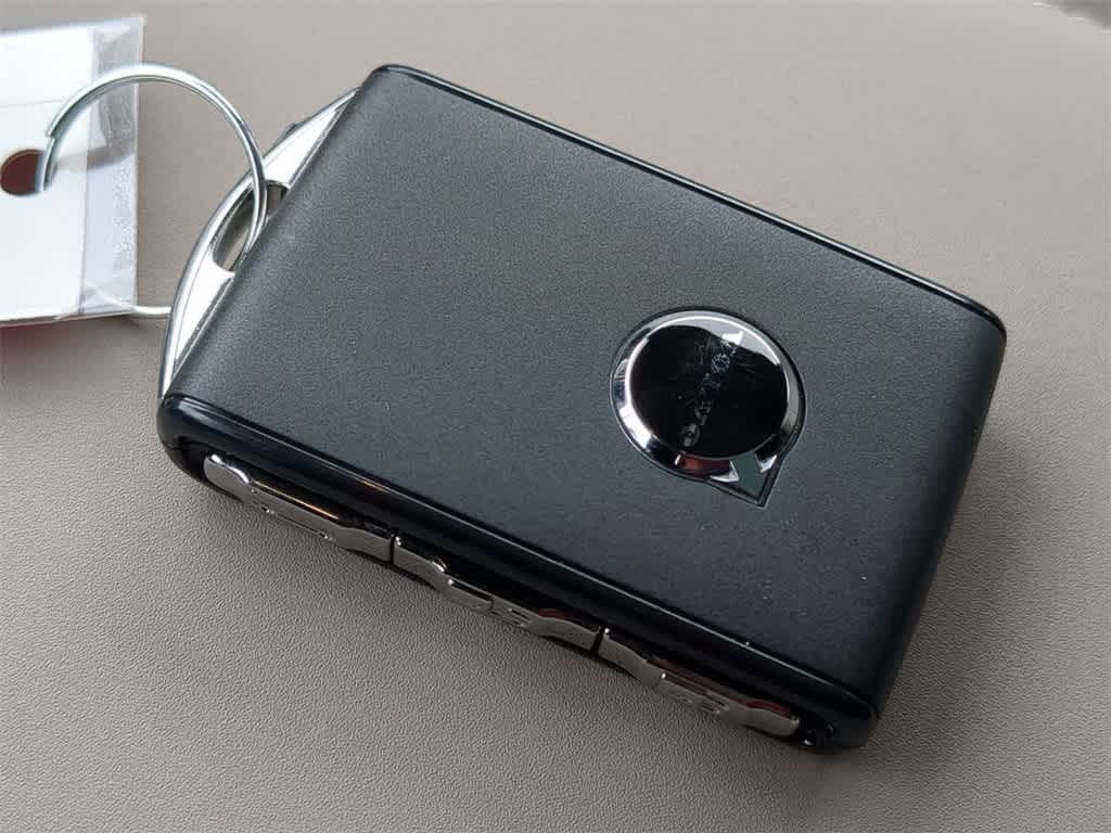 Thumbnail: 2026 Volvo XC90 - 34