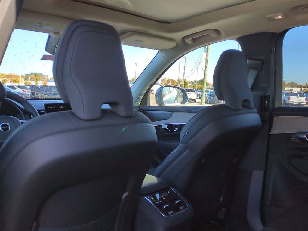 Thumbnail: 2026 Volvo XC90 - 16
