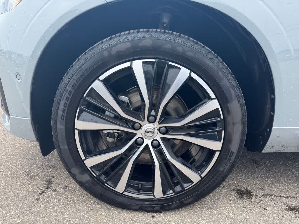 Thumbnail: 2025 Volvo XC60 - 9