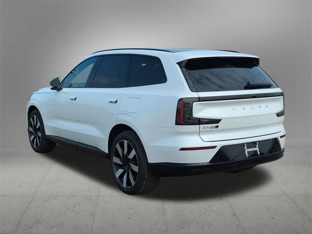 Thumbnail: 2025 Volvo EX90 - 4