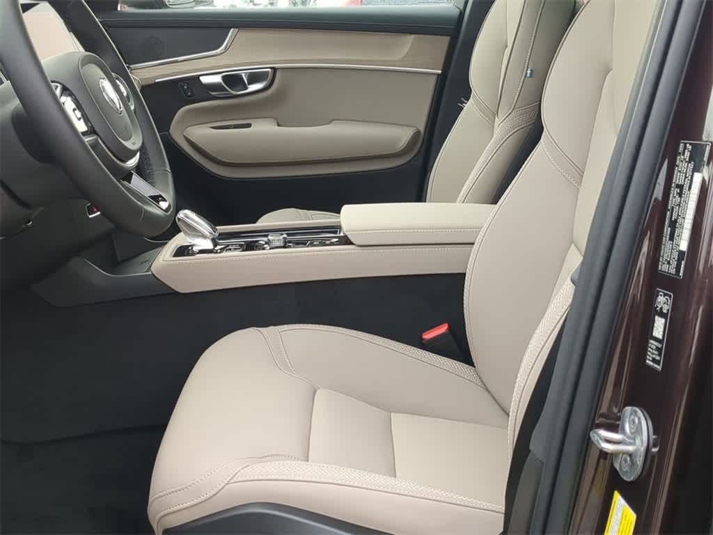 Thumbnail: 2026 Volvo XC90 - 16