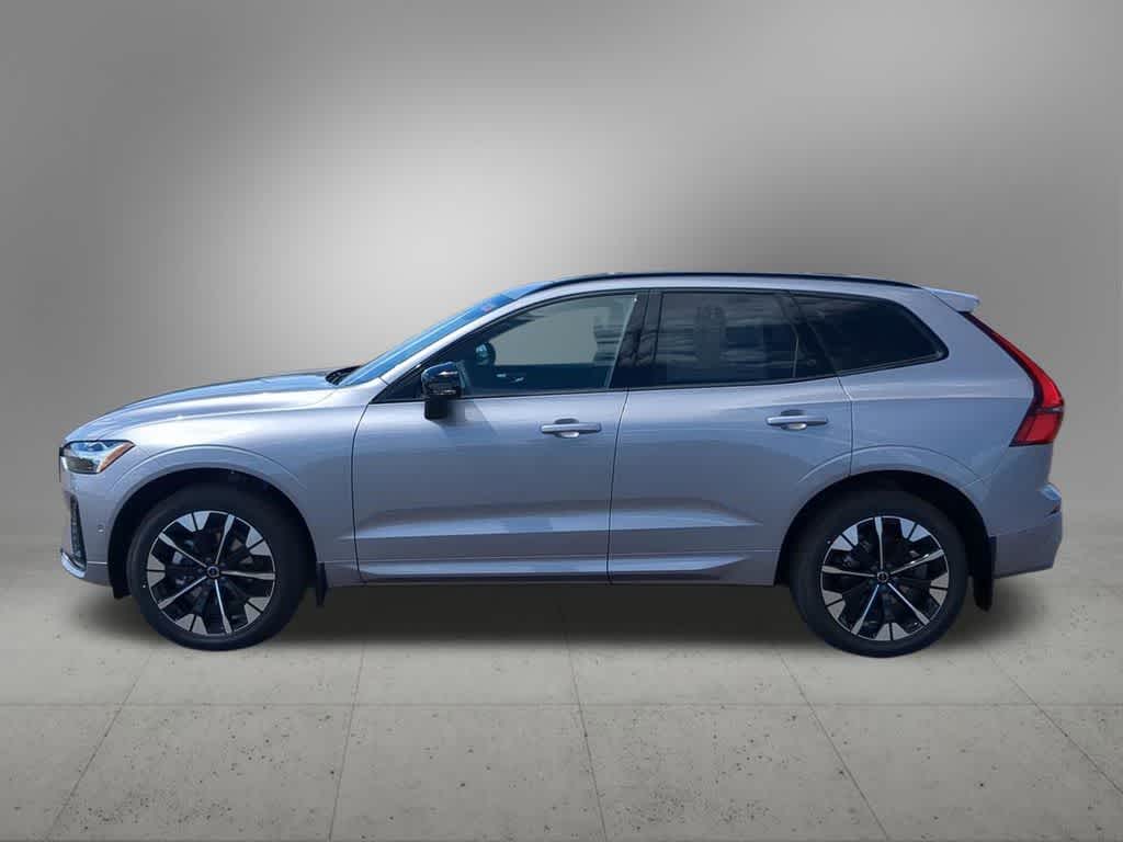 Thumbnail: 2026 Volvo XC60 - 3