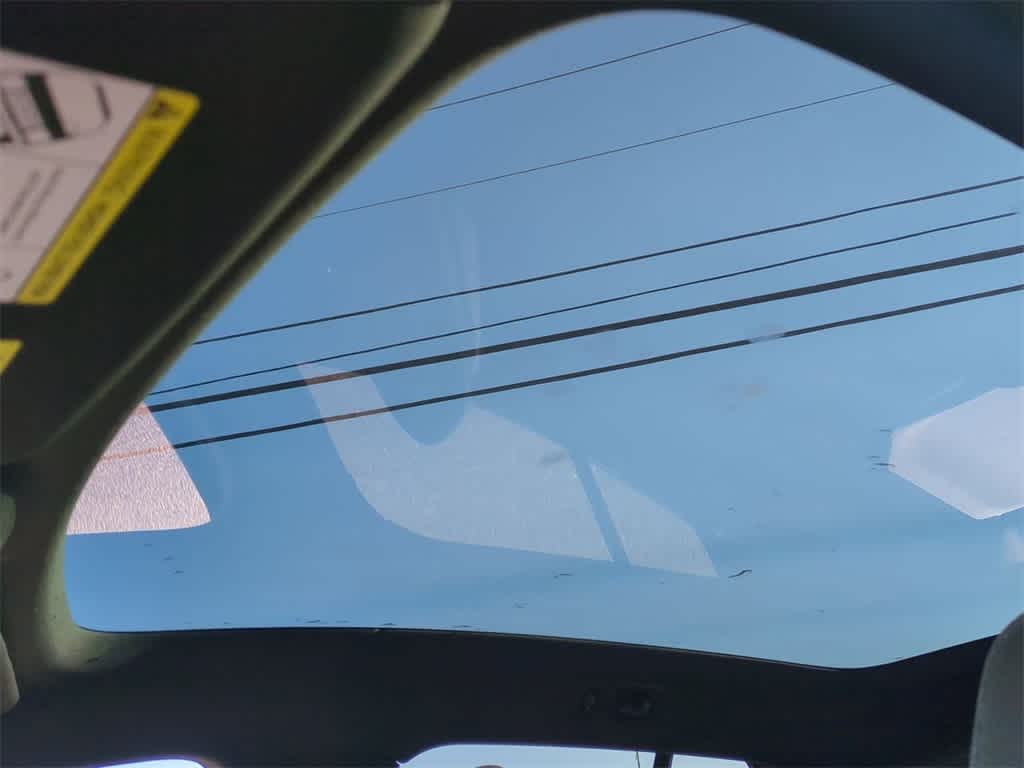 Thumbnail: 2025 Volvo EX30 - 17