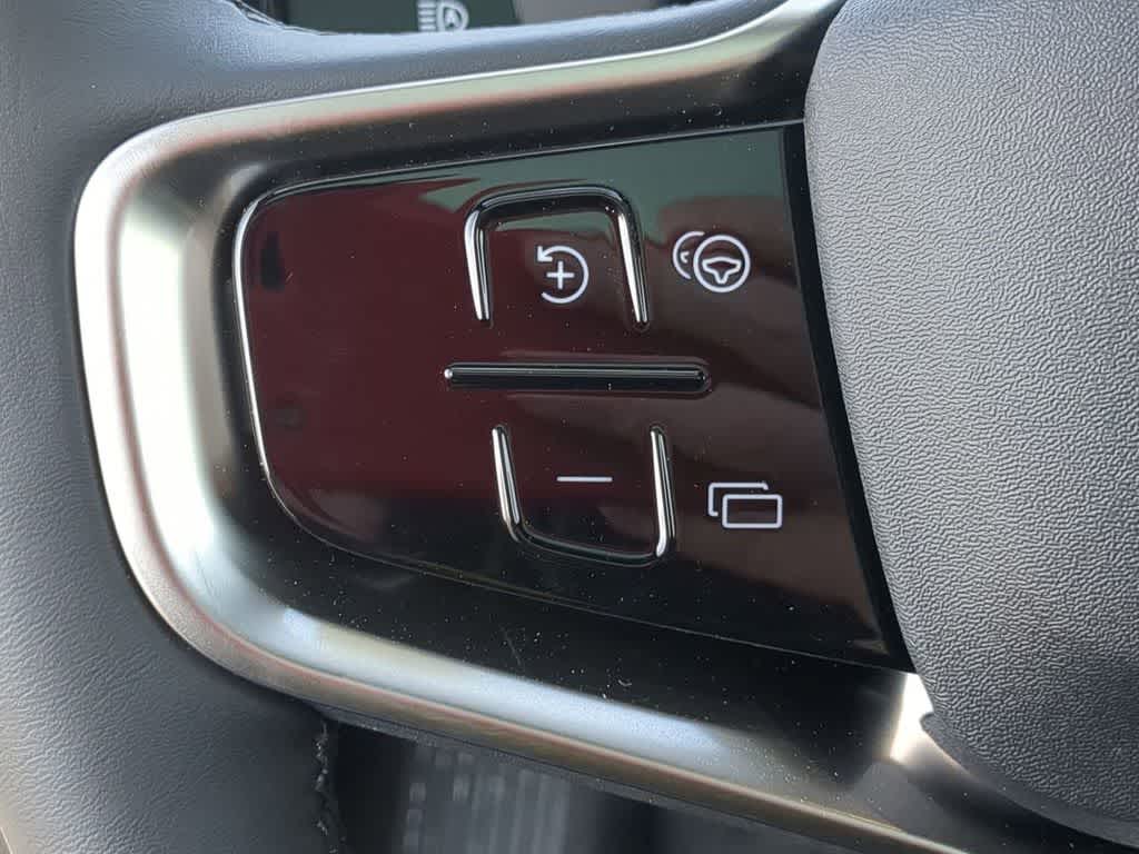 Thumbnail: 2026 Volvo EX30 - 22