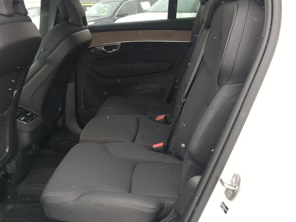 Thumbnail: 2025 Volvo XC90 - 18