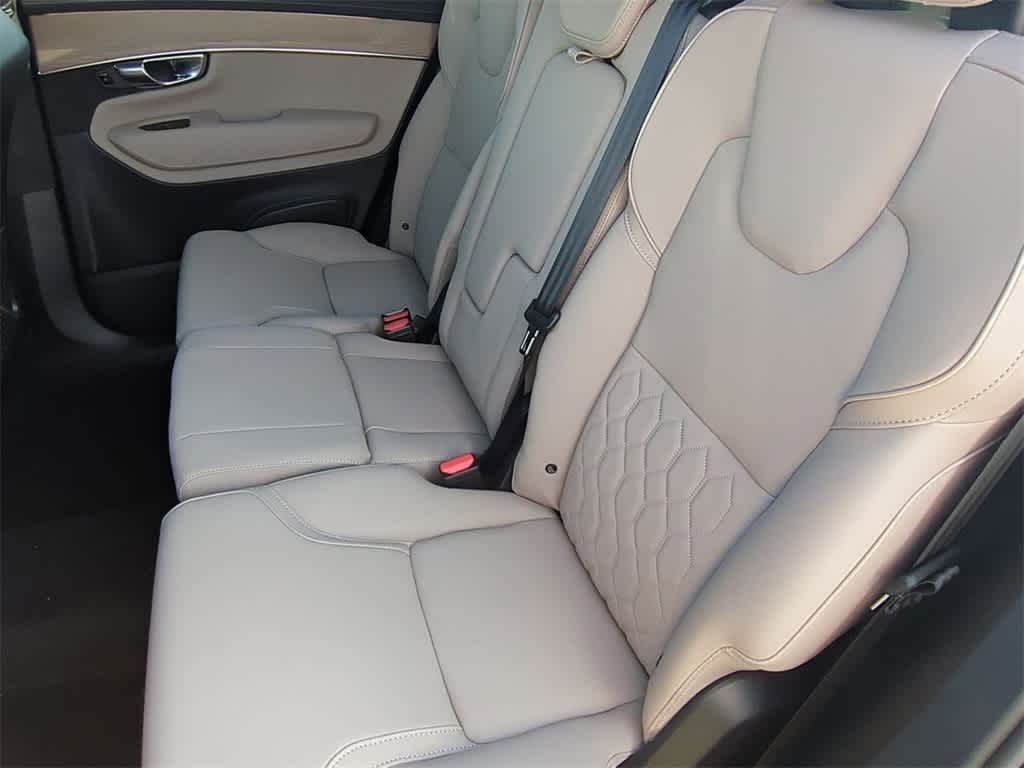 Thumbnail: 2026 Volvo XC90 - 18