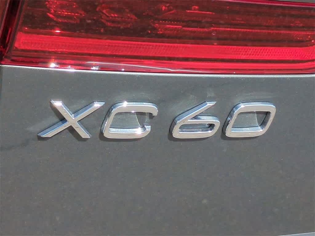 Thumbnail: 2026 Volvo XC60 - 12
