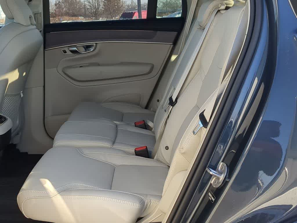 Thumbnail: 2026 Volvo XC90 - 18