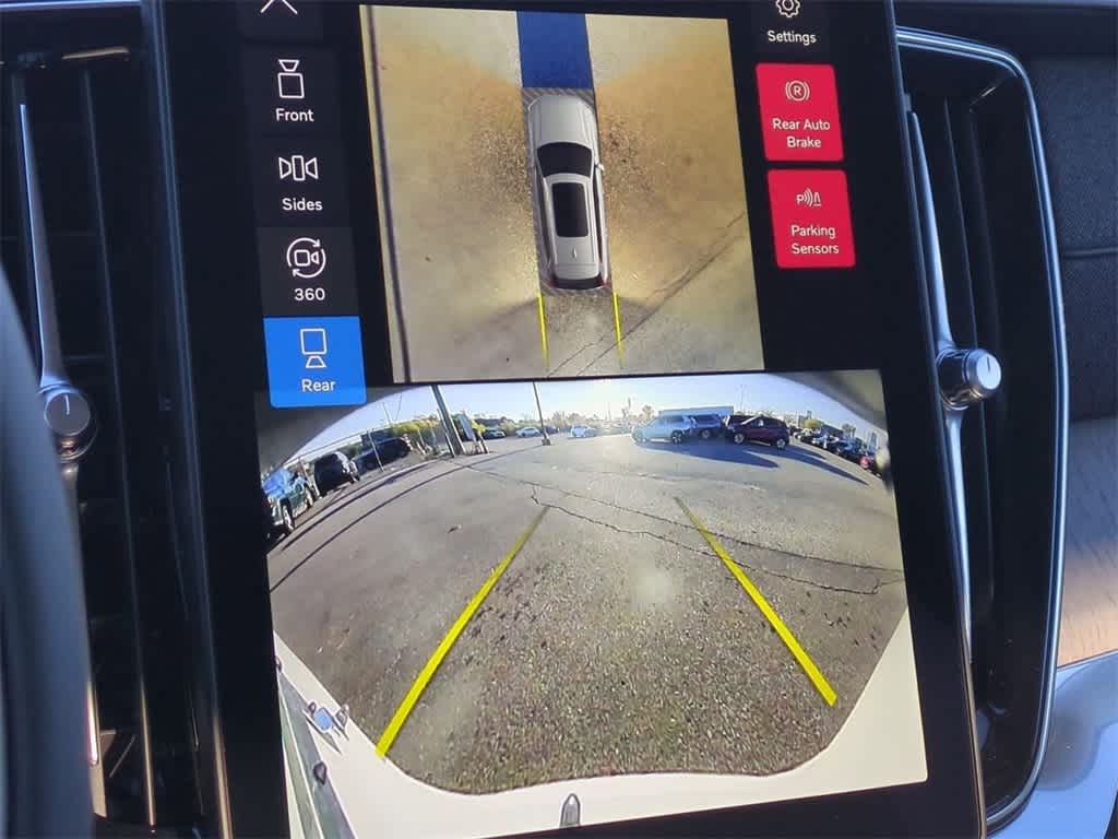 Thumbnail: 2026 Volvo XC90 - 28