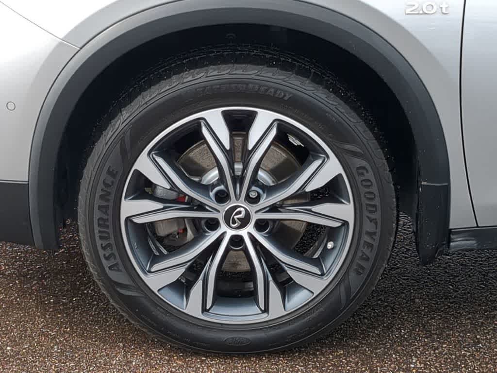 Thumbnail: 2018 INFINITI QX30 - 13