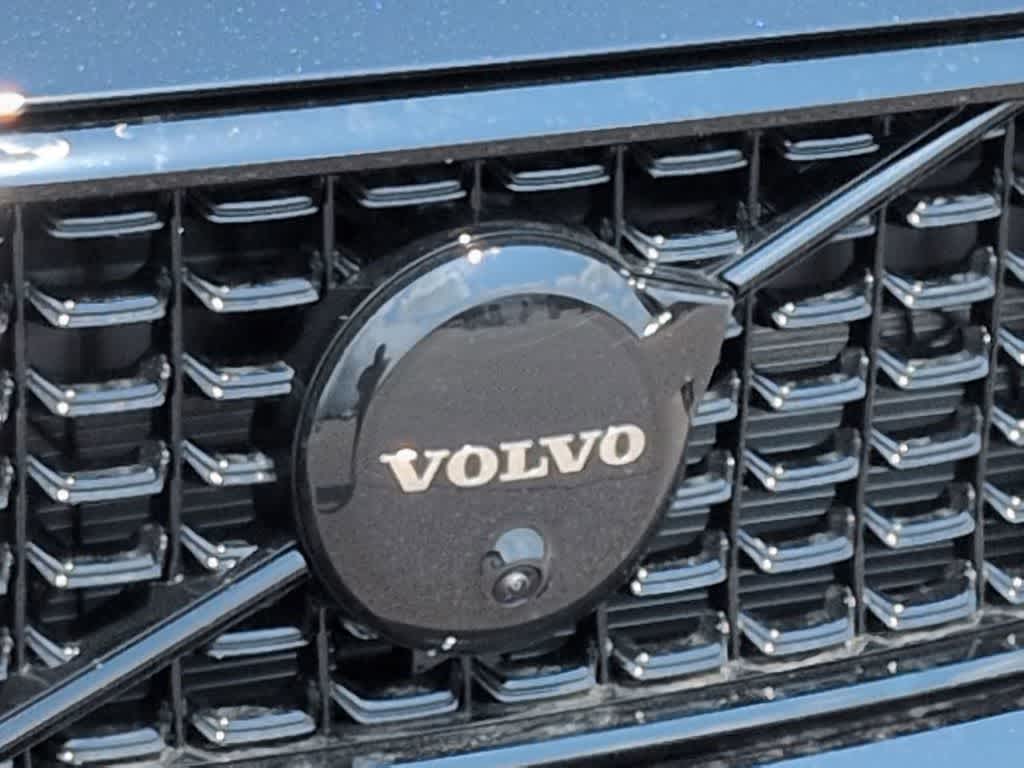 Thumbnail: 2026 Volvo XC40 - 11