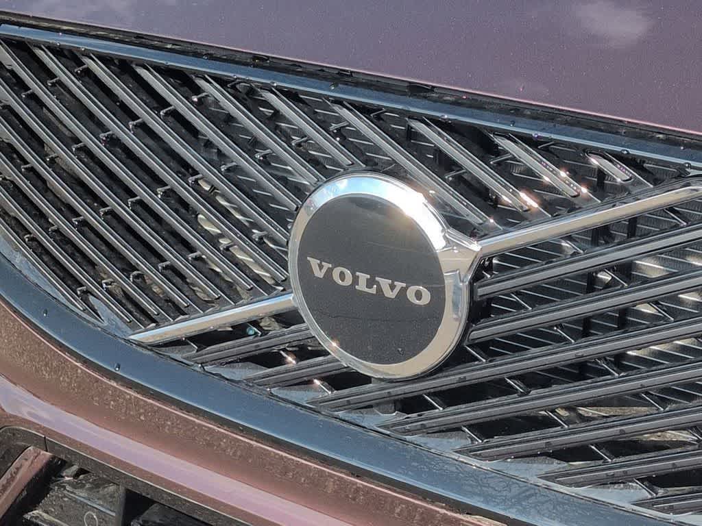 Thumbnail: 2026 Volvo XC60 - 11