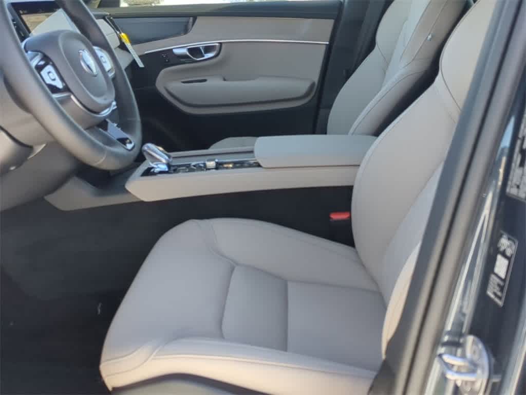 Thumbnail: 2026 Volvo XC90 - 15