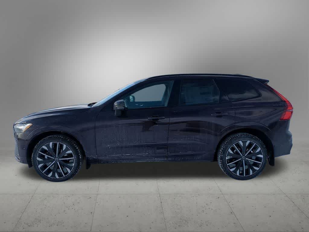 Thumbnail: 2026 Volvo XC60 - 3